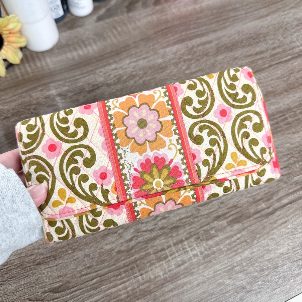 Vera Bradley Wallet - like new